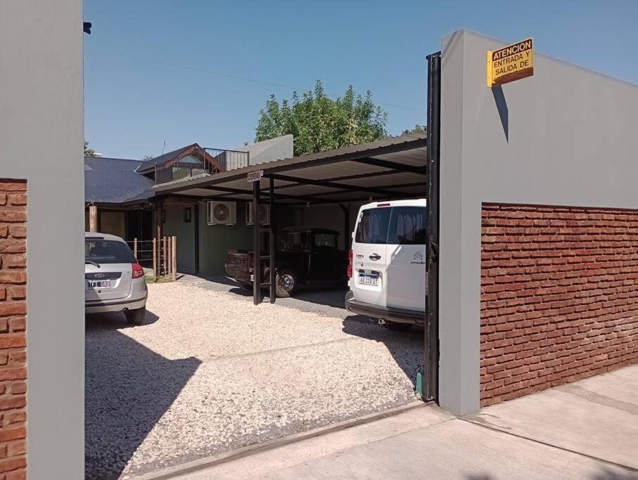 דירות Luis Guillon Escala Ezeiza Loft Con Desayuno מראה חיצוני תמונה