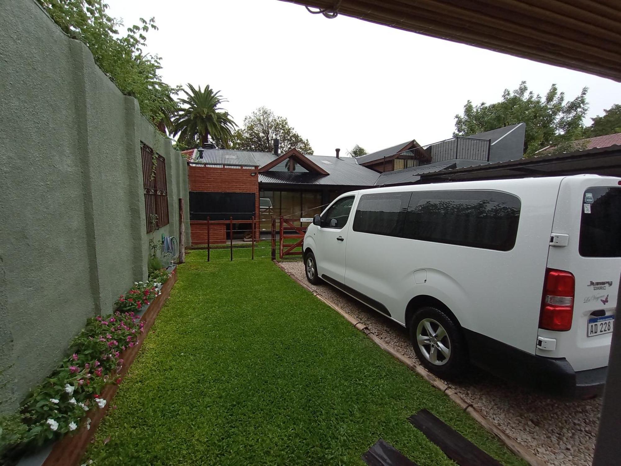 דירות Luis Guillon Escala Ezeiza Loft Con Desayuno מראה חיצוני תמונה